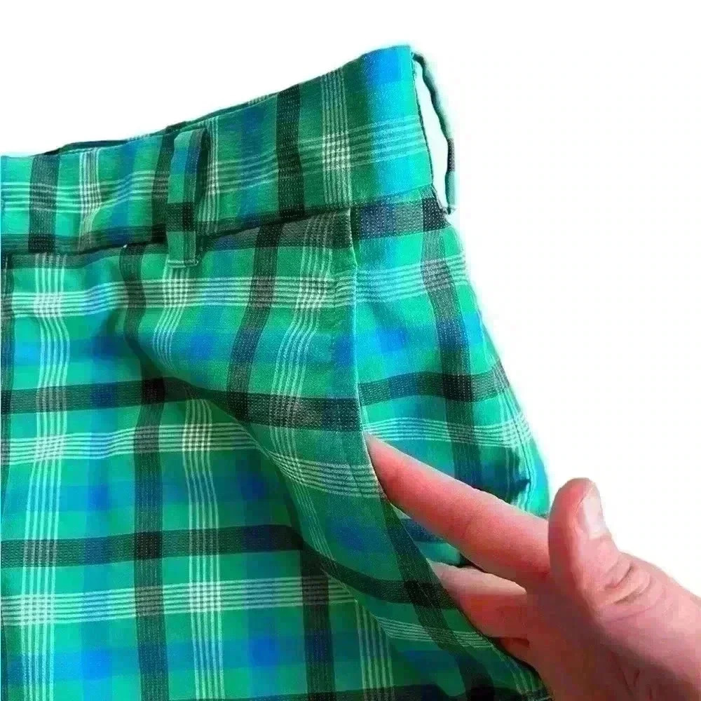 Nike Women's Golf Shorts Size 32 Dri-Fit Bermuda Green Blue Plaid EUC - Picture 2 of 13